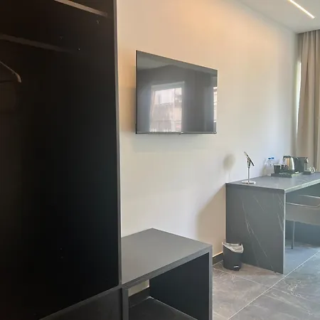 Signature - Apart Otel